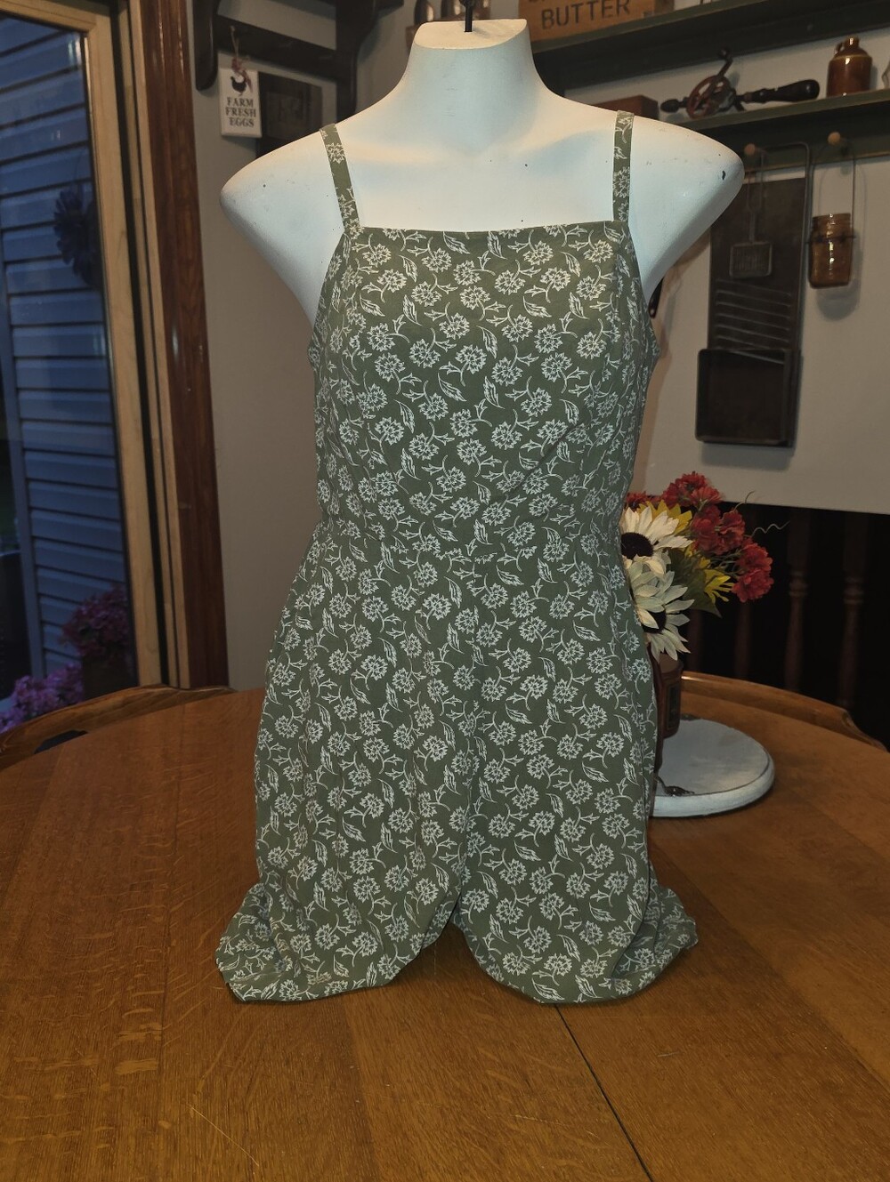 Women's Green & White Floral Romper from OLD NAVY Size Small